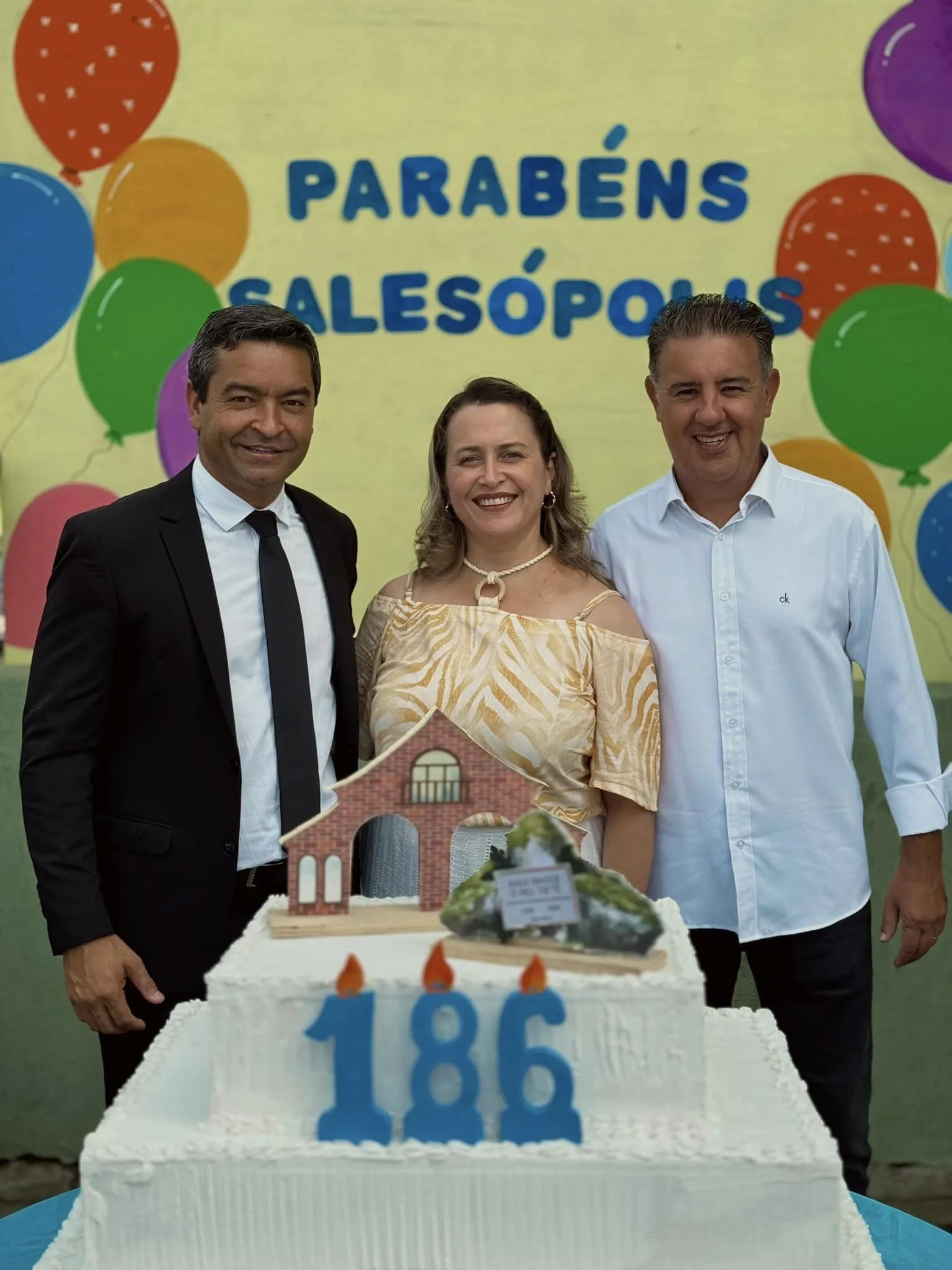 Prefeito Vanderlon, Vice-Prefeita Jane Cristina e seu esposo Marcelo do Quico