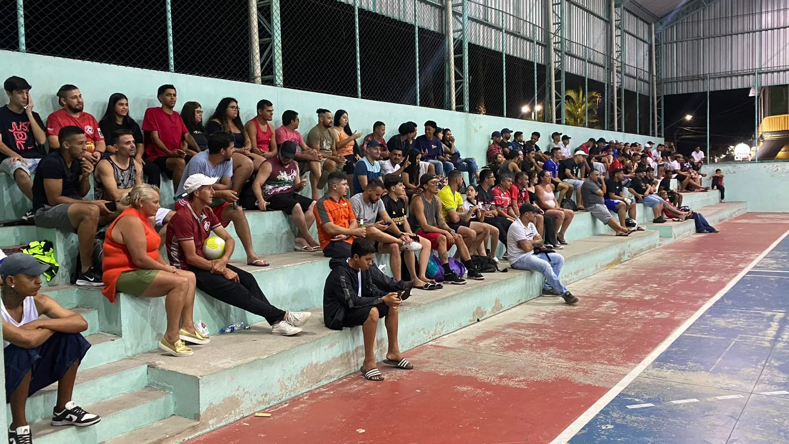 Público acompanha os jogos