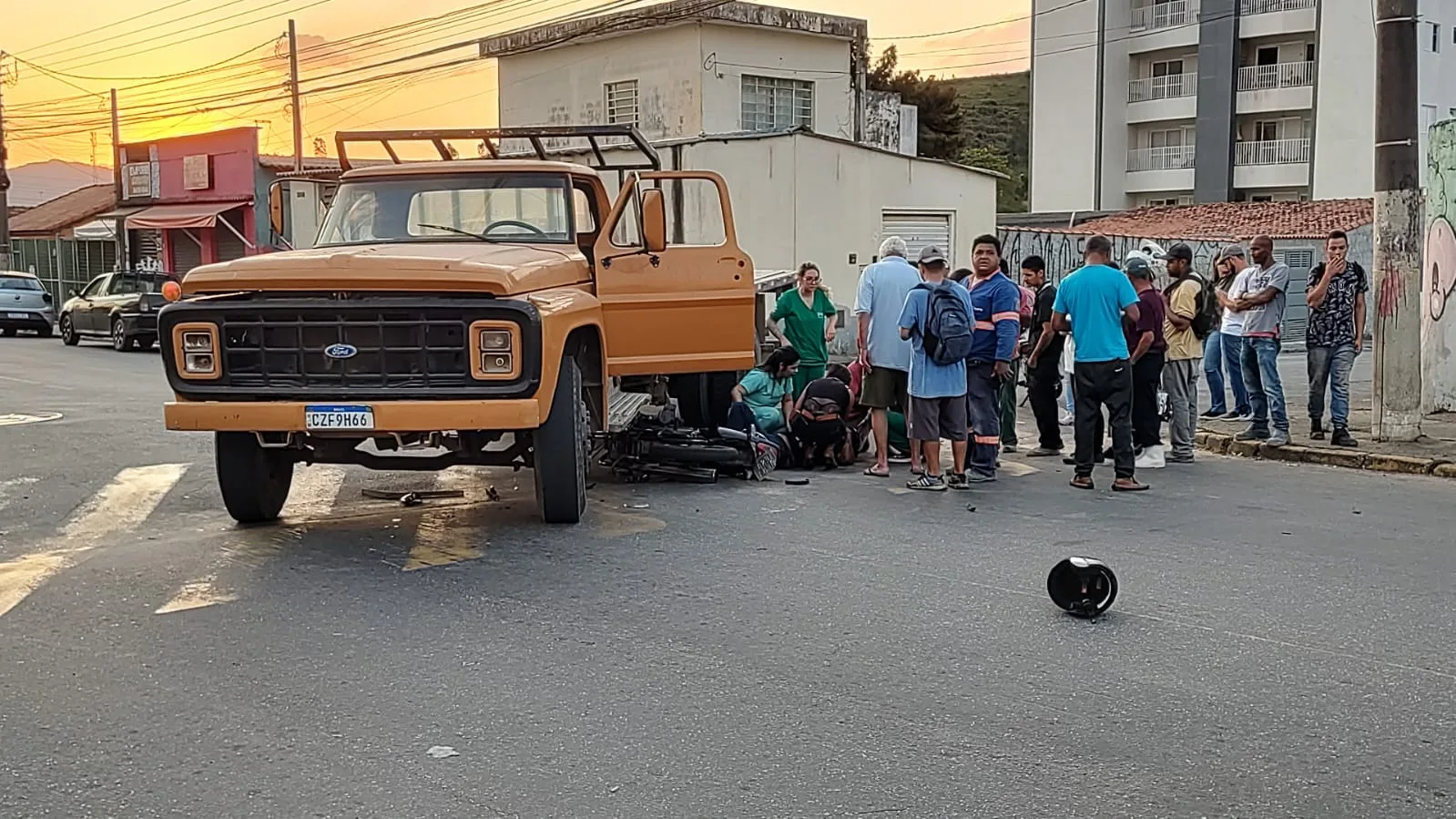 Acidente na João XXIII. Foto: Reprodução/Facebook