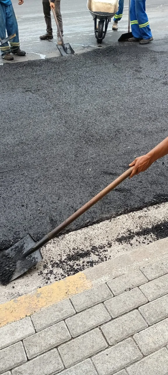 Obras de Recapeamento na Avenida Ferdinando Jungers em Biritiba Mirim. Foto: Dimas Duarte