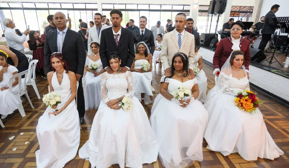 Edição de 2026 do Casamento Comunitário selou a união de 30 casais de Mogi das Cruzes em cerimônia no último sábado, no Clube Náutico Mogiano. Foto: Divulgação/PMMC