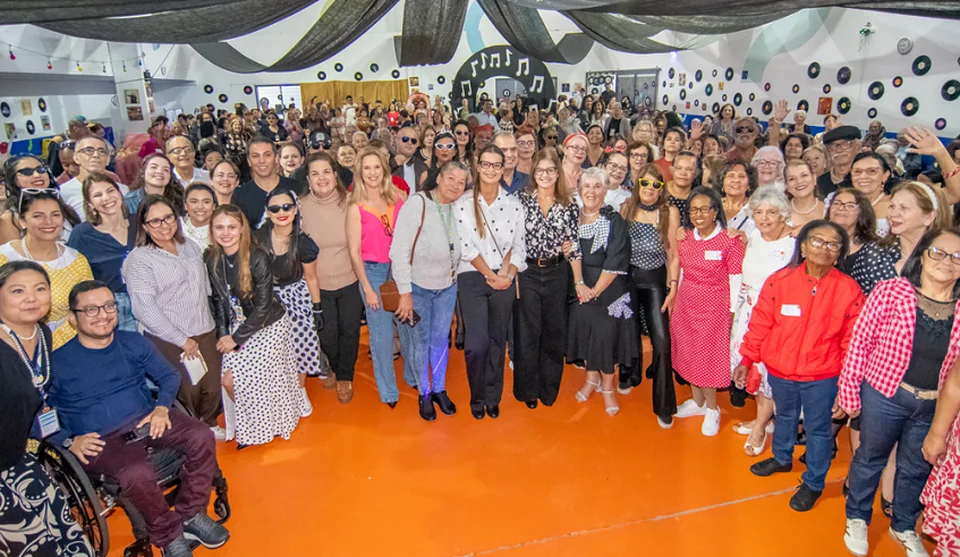 Mais de 250 pessoas participaram da comemoração, entre pacientes, familiares e outras pessoas da comunidade. Foto: Divulgação/PMMC