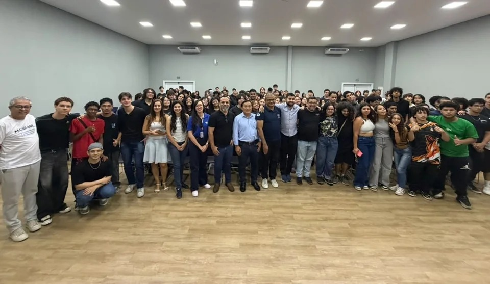 Programação reuniu alunos de cinco escolas estaduais e abordou empreendedorismo, empregabilidade e oportunidades profissionais no município, na última quarta (30/09). Foto: Divulgação/PMMC