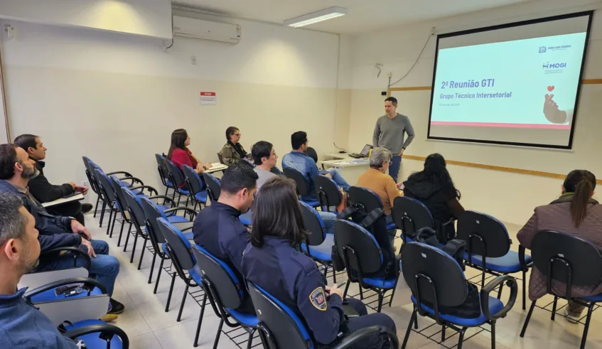 Os profissionais monitoram e avaliam a execução das metas do Plano Municipal da Primeira Infância (PMPI), que está na fase de elaboração do Plano de Ação. Foto: Divulgação/PMMC