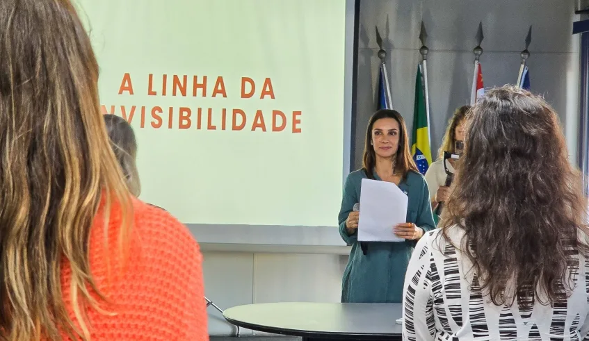 Objetivo da iniciativa é refletir que cuidado com filhas e filhos não é tarefa exclusiva da mulher, evitando sobrecarga de trabalho. Foto: Divulgação/Semae