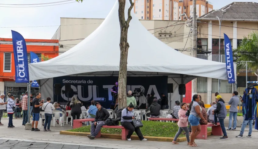Secretaria de Cultura leva cultura e lazer à Praça Oswaldo Cruz em mais uma edição do Mogi Abraça o Centro, no sábado (30/05). Foto: Divulgação/PMMC