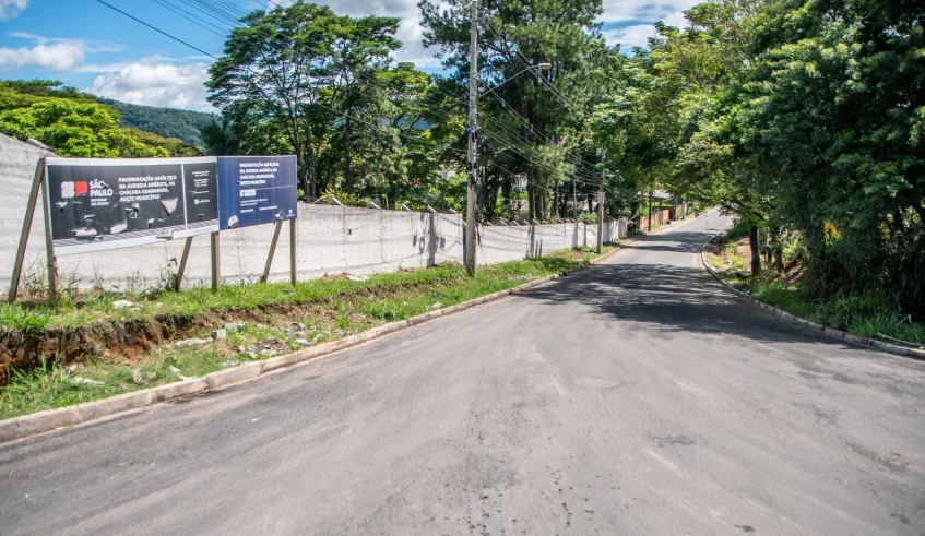 Avenida América, na Chácara Guanabara, foi retomada pela atual Administração Municipal e teve as obras concluídas em fevereiro deste ano. Foto: Divulgação/PMMC