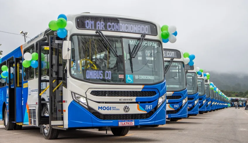 Entrega de 26 novos ônibus com ar-condicionado e anúncio de 57 novas coberturas fazem parte do trabalho para melhoria do transporte coletivo em Mogi das Cruzes. Foto: Divulgação/PMMC