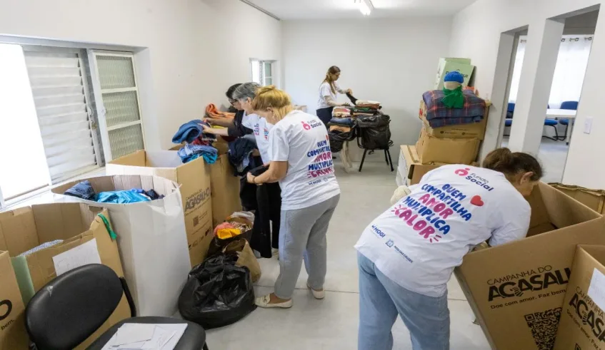 A Campanha do Agasalho 2026 foi lançada no dia 20 de maio, no Theatro Vasques, e tem como objetivo arrecadar mais de 300 mil peças até 9 de agosto