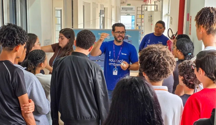 Programa tem como objetivo proporcionar conhecimentos sobre tratamento e uso consciente da água, responsabilidade com meio ambiente e funcionamento da autarquia (. Foto: Julio Nogueira/Semae)