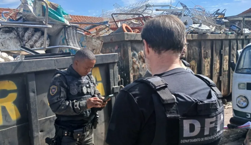 Ação do Departamento de Fiscalização de Posturas e da Guarda Civil Municipal detectou que estabelecimento em Jundipaeba estava funcionando sem licenciamento. Foto: Divulgação/PMMC