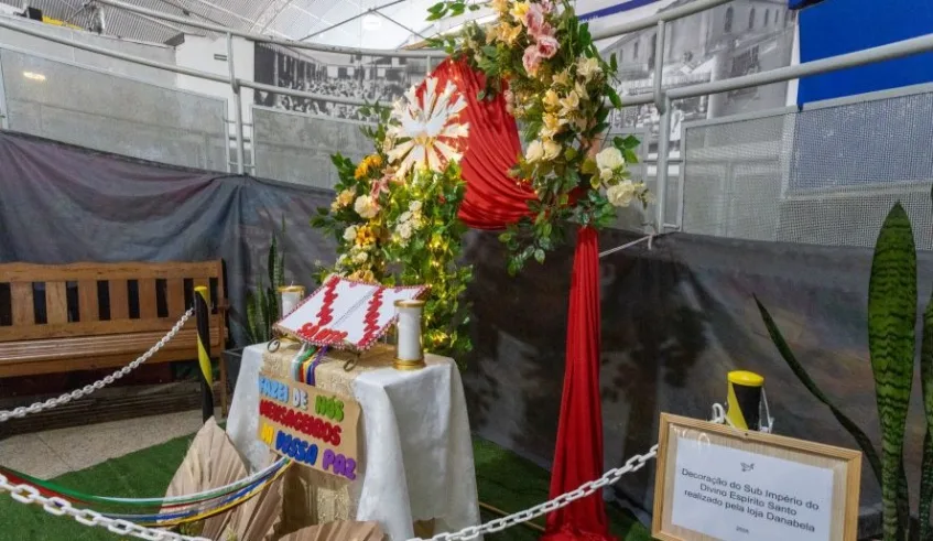 A cerimônia de abertura do Subimpério no Mercadão pelos festeiros, capitães de mastro e rezadeiras do Divino será às 9 horas da próxima segunda-feira, dia 4