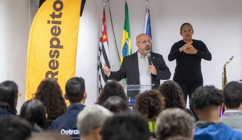 O professor e consultor especializado em Direito de Trânsito Julyver Modesto de Araújo destacou a importância do comportamento seguro no trânsito. Foto: Divulgação/PMMC