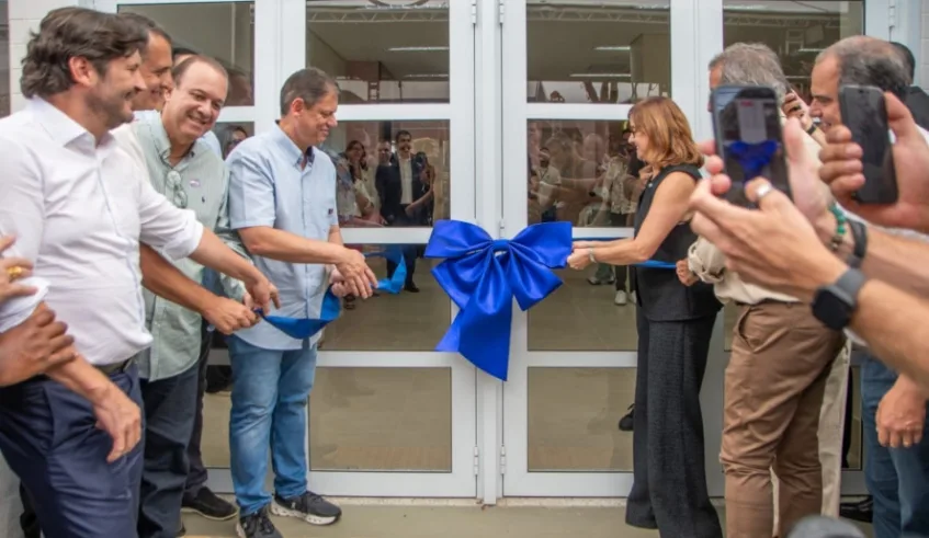 Governador Tarcísio de Freitas e a prefeita Mara Bertaiolli inauguram a Maternidade e Hospital da Mulher e da Criança. Foto: Divulgação - PMMC