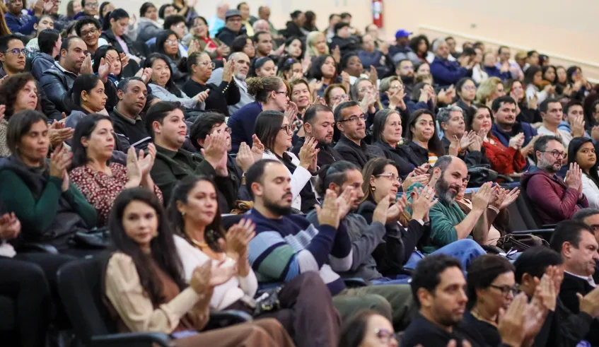 O eixo “Oportunidades” foi o que apresentou o melhor posicionamento relativo da Cidade: o indicador Acesso à Educação Superior atingiu 70,32 pontos