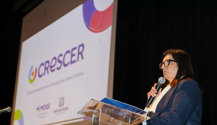 A secretária de Educação, Claudia Romanos, destacou o papel transformador dos cursos para os mogianos. Foto: Divulgação/PMMC