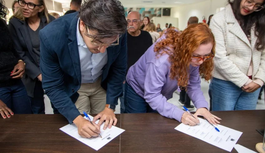 Os novos membros para a gestão 2026/2028 do Conselho Municipal de Assistência Social (COMAS) tomaram posse na manhã desta terça-feira. Foto: Divulgação/PMMC