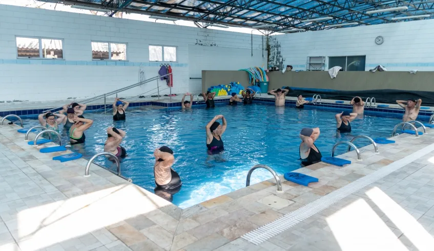 A Secretaria Municipal de Esportes, Lazer e Qualidade de Vida oferece aulas gratuitas de diversas modalidades esportivas e também para condicionamento físico. Foto: Divulgação/PMMC