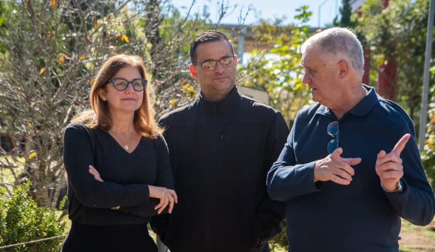 Mara Bertaiolli vistoriou o Parque Centenário com os secretários de Esportes, Lazer e Qualidade de Vida, Fred Abib, e de Planejamento e Urbanismo, João Francisco Chavedar. Foto: Divulgação/PMMC