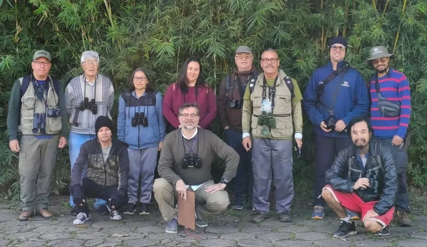 Inscritos para o evento desta sexta-feira se encontraram no Parque da Cidade e fizeram a saída para observação de pássaros com binóculos. Foto: Divulgação/PMMC