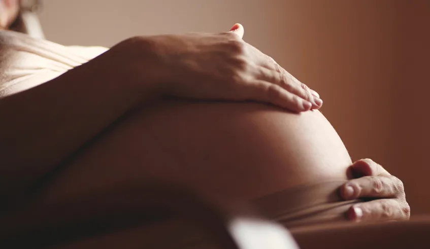 Gestantes devem cuidar da saúde mental desde o início do pré-natal. Foto: Divulgação/PMMC