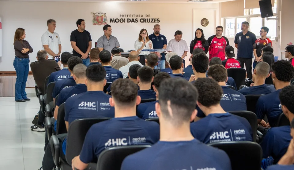 Prefeita Mara Bertaiolli destacou a importância do investimento no esporte para a formação de jovens talentos e melhoria da qualidade de vida da população. Foto: Divulgação/PMMC