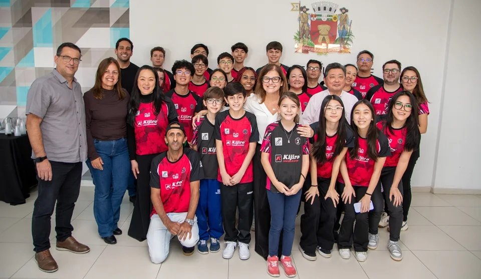 Equipe de badminton de Mogi das Cruzes alcançou a primeira colocação no ranking de entidades da Federação de Badminton do Estado de São Paulo. Foto: Divulgação/PMMC