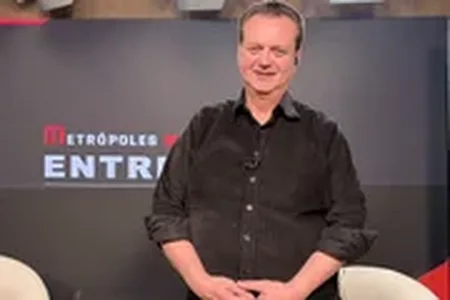 O presidente do PSD e pré-candidato a vice na chapa de Ronaldo Caiado à Presidência, Gilberto Kassab, em entrevista ao Metrópoles
