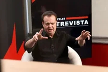 O presidente do PSD e pré-candidato a vice na chapa de Ronaldo Caiado à Presidência, Gilberto Kassab, em entrevista ao Metrópoles