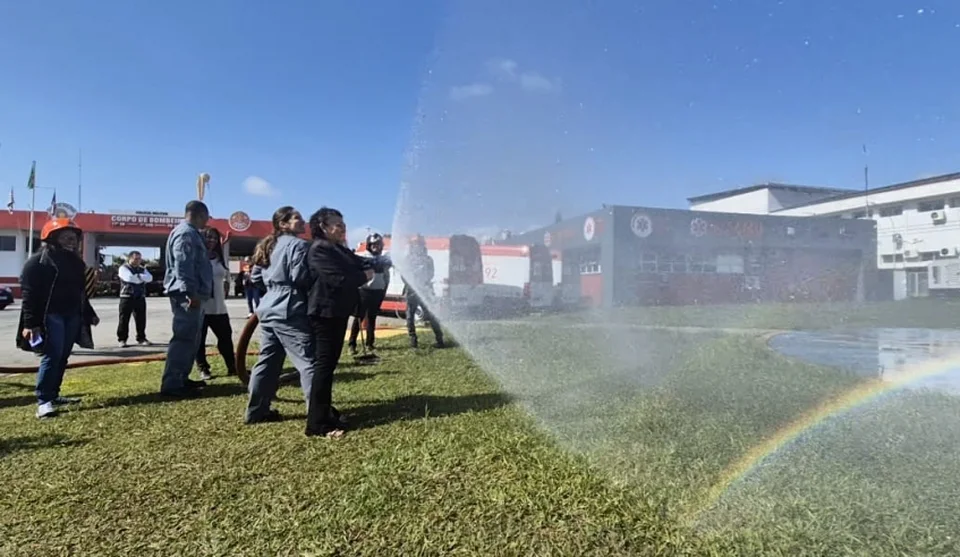 Representantes dos Nupdecs receberam treinamento sobre primeiros socorros, combate a pequenos focos de incêndio e conscientização sobre ações preventivas. Foto: Divulgação/PMMC