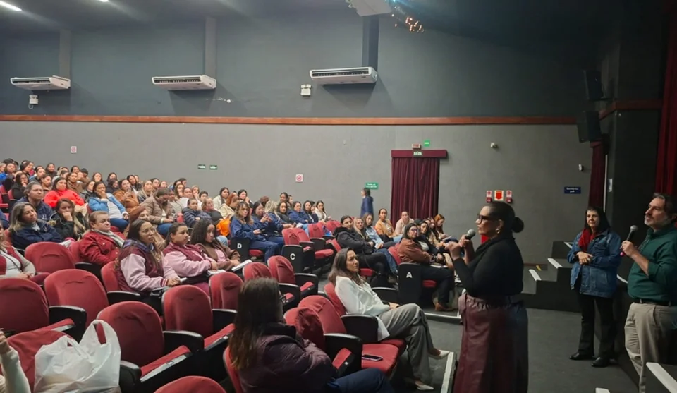 O trabalho junto às creches subvencionadas contribui para as práticas relacionadas ao desenvolvimento infantil na Educação Infantil e atende as demandas das unidades. Foto: Divulgação/PMMC