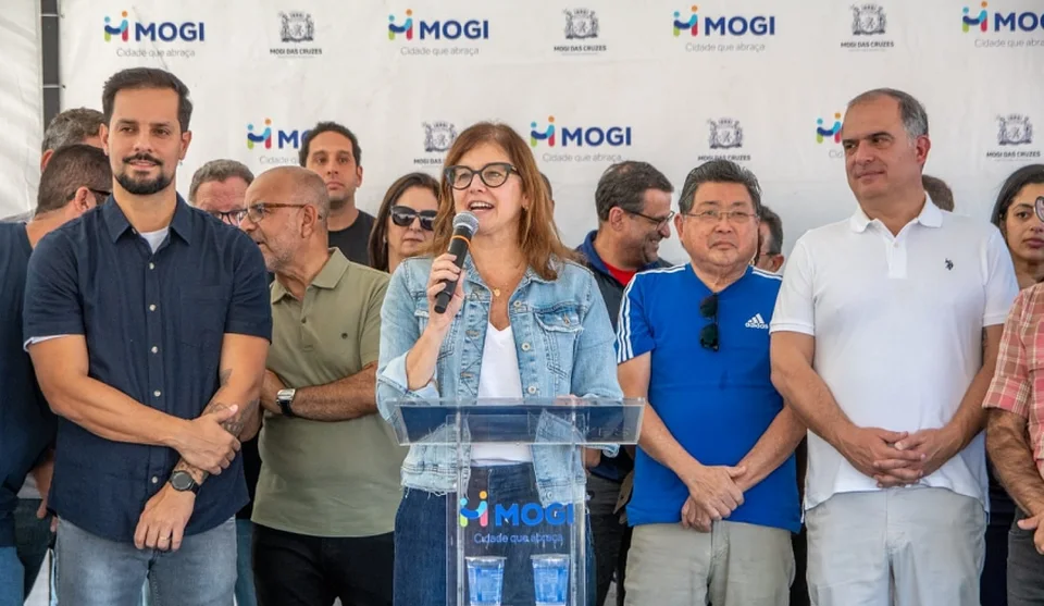 Prefeita Mara Bertaiolli lembrou que a Praça Kaizuka será um espaço para incentivar a prática esportiva e fortalecer a convivência comunitária entre as famílias. Foto: Divulgação/PMMC