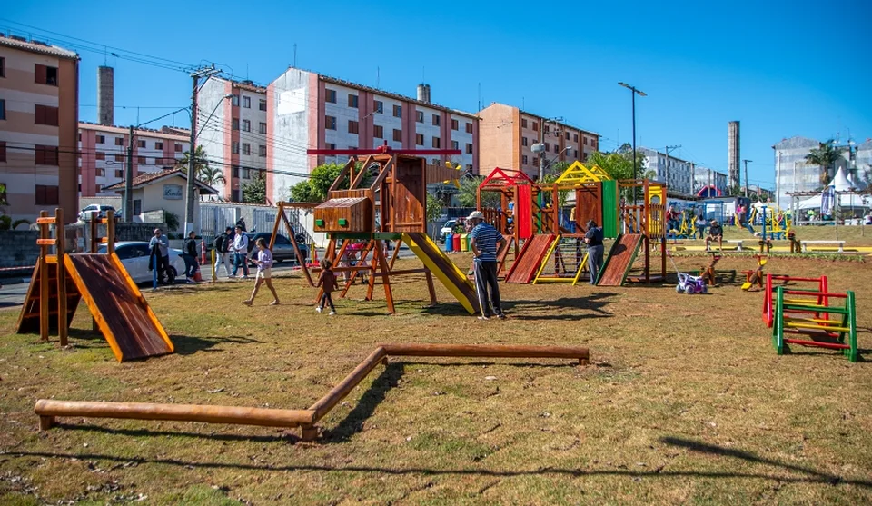 Praça Kaizuka recebeu investimentos de R$ 714.930,45 e melhorias beneficiam cerca de 8 mil moradores do Conjunto Habitacional Mogi das Cruzes "K" e entorno. Foto: Divulgação/PMMC