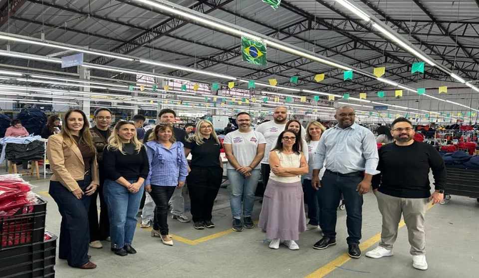 Empresários e representantes de empresas parceiras em visita à Amalfis