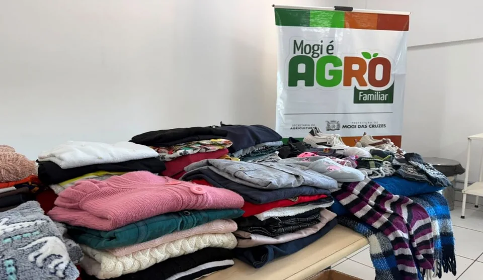 Foto: Secretaria Municipal de Agricultura realizou a entrega de 160 peças de roupas