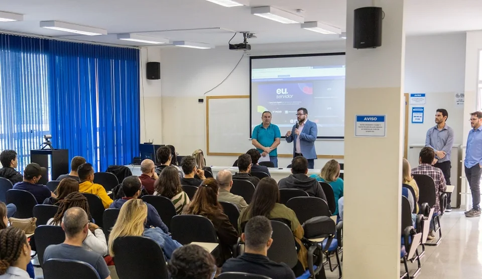 Lançamento ocorreu durante abertura da Semana de Modernização e Tecnologia da Informação. Foto: Divulgação/PMMC