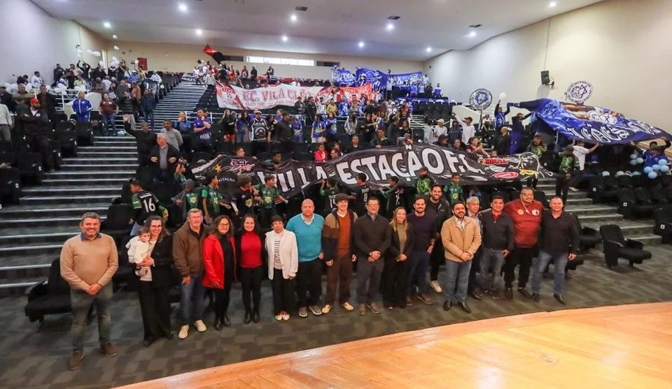 Copa Mogi de Futebol Amador 2026 foi lançada na noite de terça-feira (25/08), em cerimônia no auditório do Cemforpe. Foto: Divulgação/PMMC