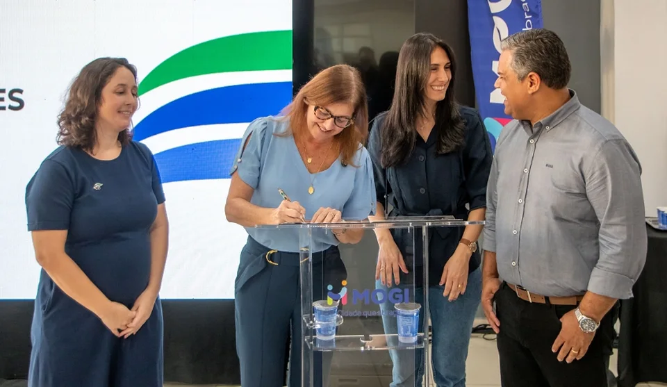 Mara Bertaiolli formalizou parceria com Governo do Estado de São Paulo para investimento de R$ 178,5 milhões em coleta e tratamento de esgoto. Foto: Divulgação/PMMC