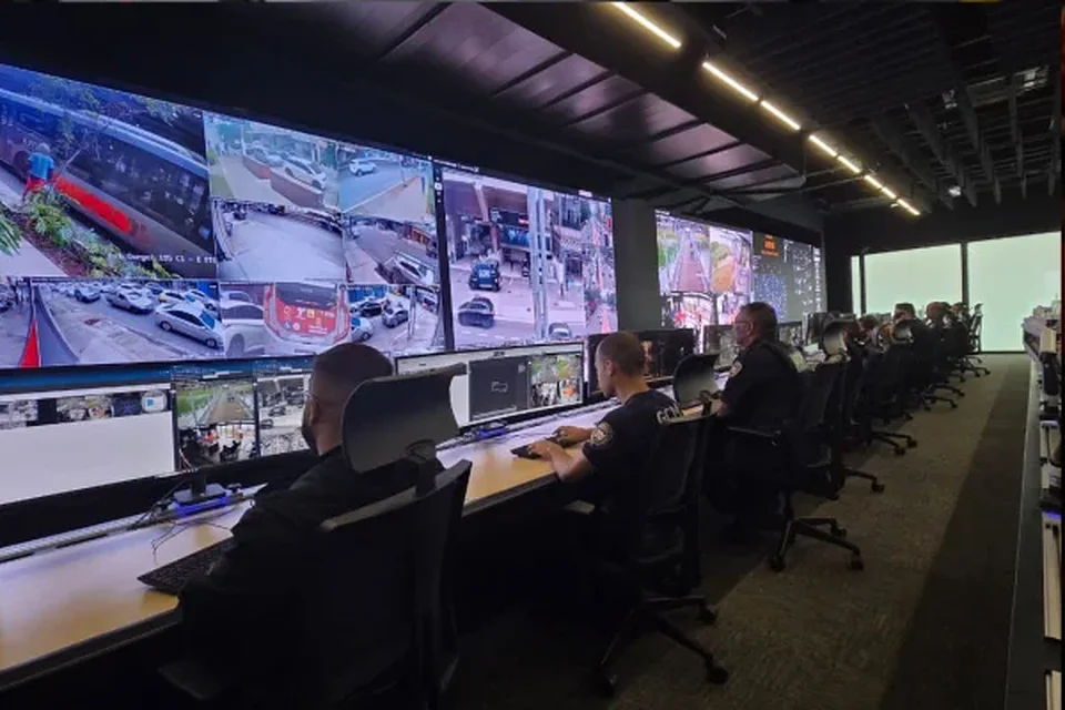 Foto: Prefeitura monta espaço “cenográfico” para receber campanha de Tarcísio - destaque galeria