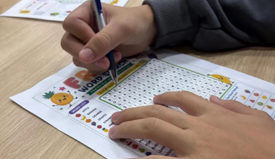 A aula de culinária foi feita exclusivamente nos idiomas com situações reais de comunicação sem o uso da língua portuguesa. Foto: Divulgação/PMMC