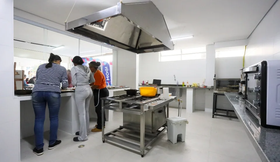 Nova unidade da Incubadora Social, na região central, amplia e fortalece o apoio da Prefeitura a grupos de empreendedorismo econômico solidários. Foto: Divulgação/PMMC