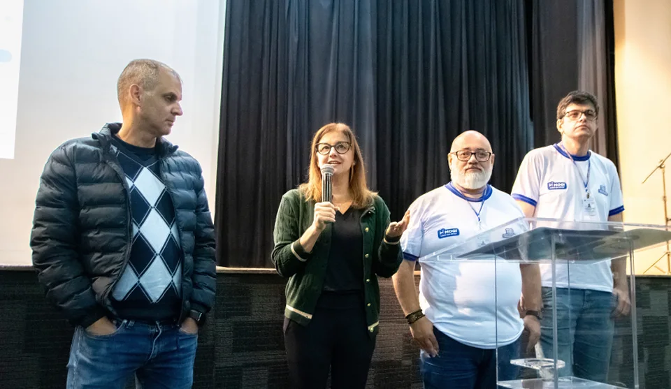 Os gestores das creches subvencionadas e das escolas municipais participaram de um treinamento sobre o novo aplicativo Educação na Palma da Mão. Foto: Divulgação/PMMC
