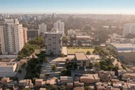 O projeto prevê a abertura de até 17,8 quilômetros de ruas e vielas, enterramento de fiação, instalação de novas iluminações públicas, drenagem, saneamento e arborização.