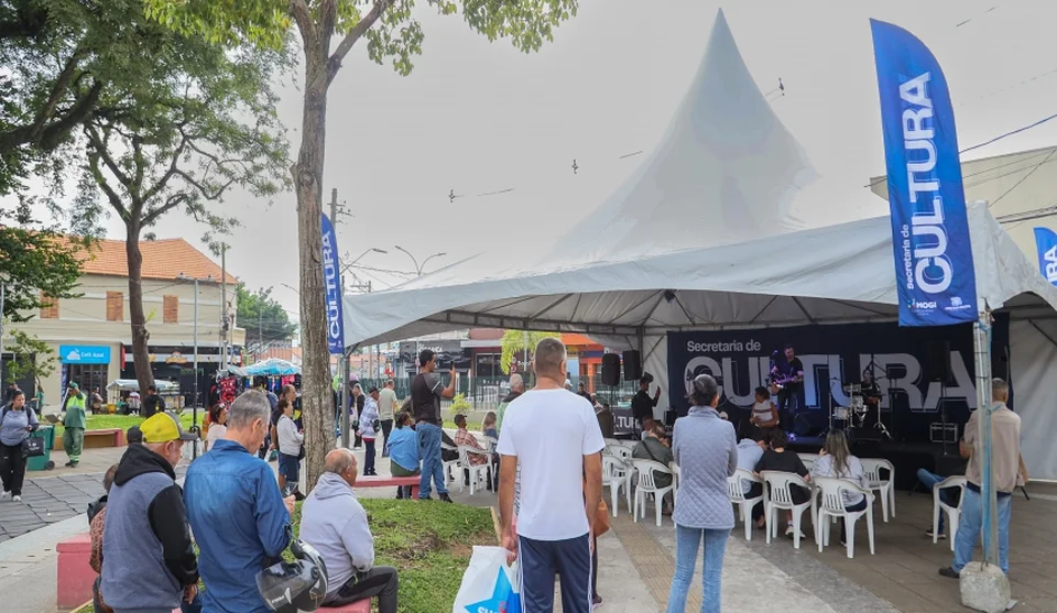 Secretaria de Cultura leva cultura e lazer à Praça Oswaldo Cruz em mais uma edição do Mogi Abraça o Centro, no sábado (08/08). Foto: Divulgação/PMMC