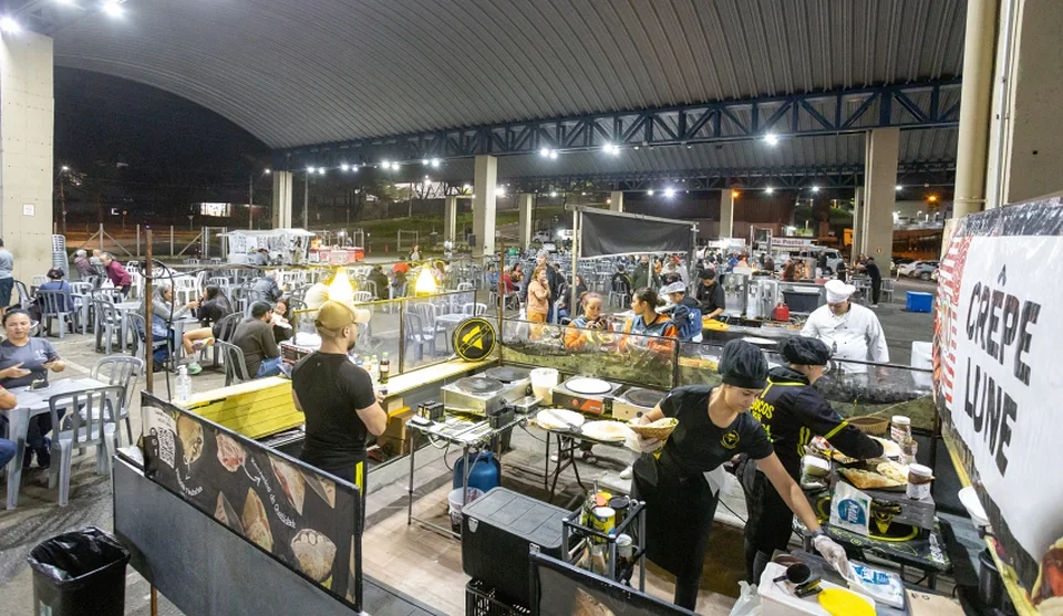 A partir desta quinta-feira (08/11), a Feira Noturna de Braz Cubas contará com uma série de sorteio de brindes em celebração ao Dia das Crianças. Foto: Divulgação/PMMC